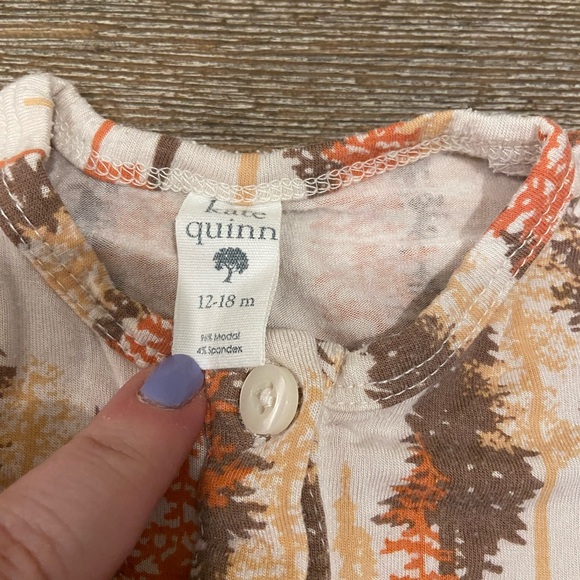 Kate Quinn 12-18m outfit - Picture 2 of 3